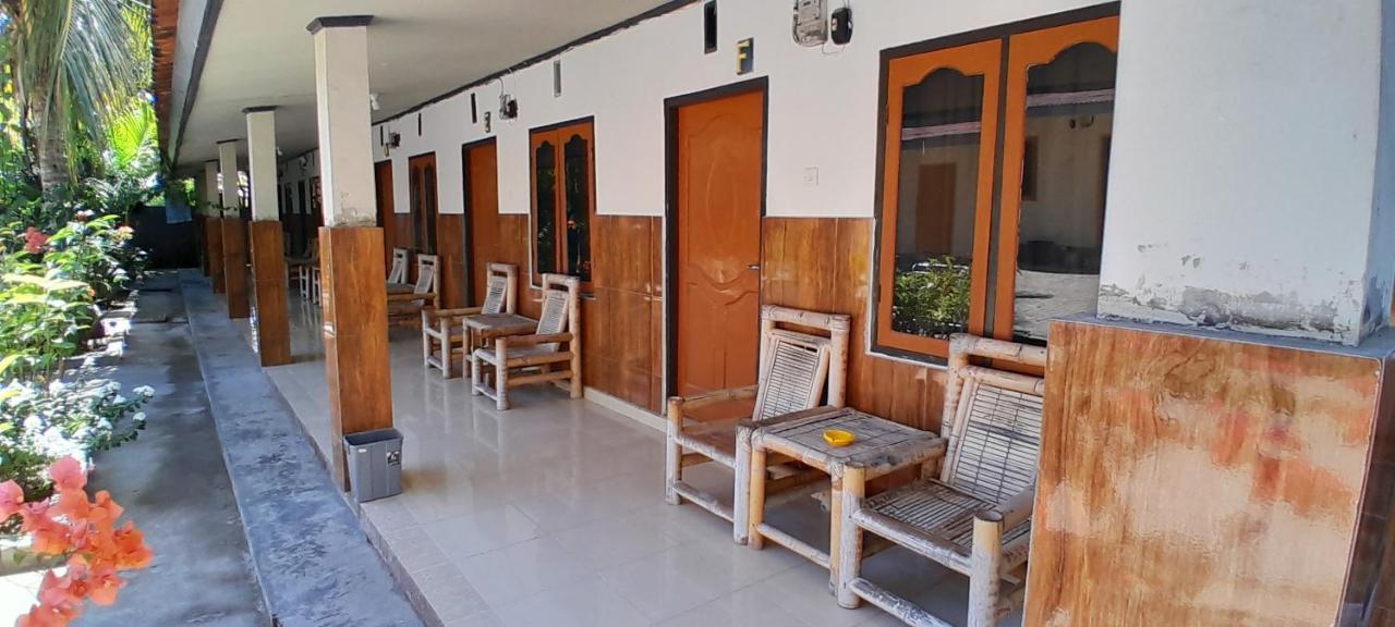 And Restaurant Homestay *